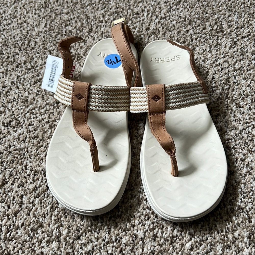 Sperry sandals